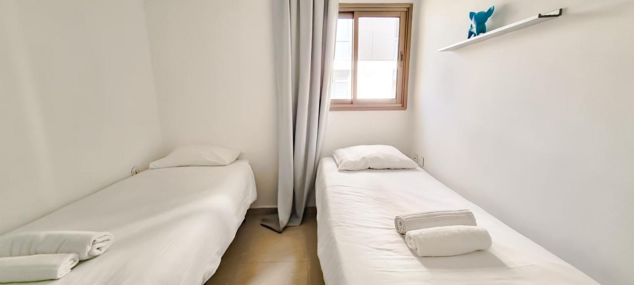 Bnb Israel Apartments - Harav Kook Lilas Тель-Авив Экстерьер фото